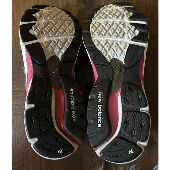 New Balance 990v3 Womens 8.5 Breast Cancer Awareness Running Shoes Gray Pink - Picture 13 of 16